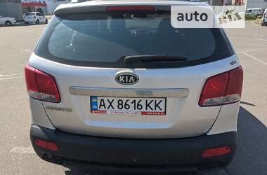 Внедорожник / Кроссовер Kia Sorento 2012 в Харькове