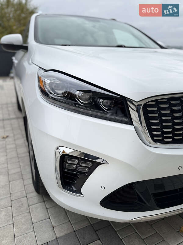 Внедорожник / Кроссовер Kia Sorento 2018 в Южноукраинске