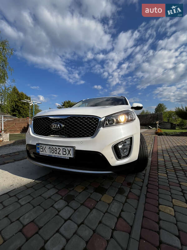 Позашляховик / Кросовер Kia Sorento 2016 в Вараші