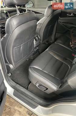 Внедорожник / Кроссовер Kia Sorento 2016 в 