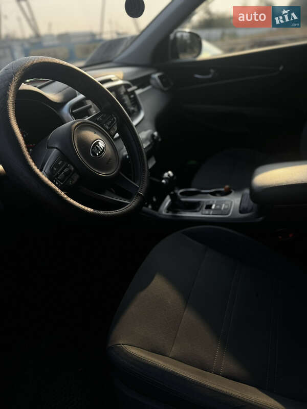 Внедорожник / Кроссовер Kia Sorento 2017 в Николаеве