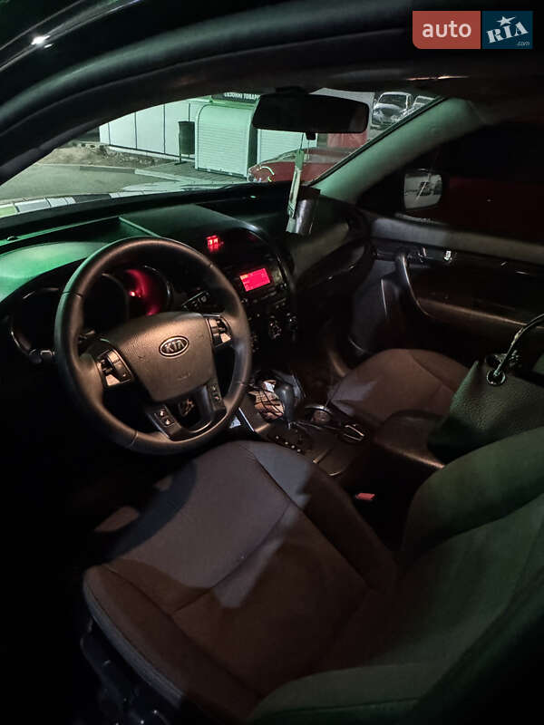 Внедорожник / Кроссовер Kia Sorento 2012 в Коростене