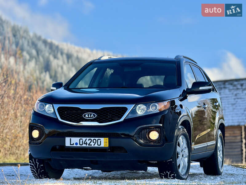 Внедорожник / Кроссовер Kia Sorento 2010 в Межгорье