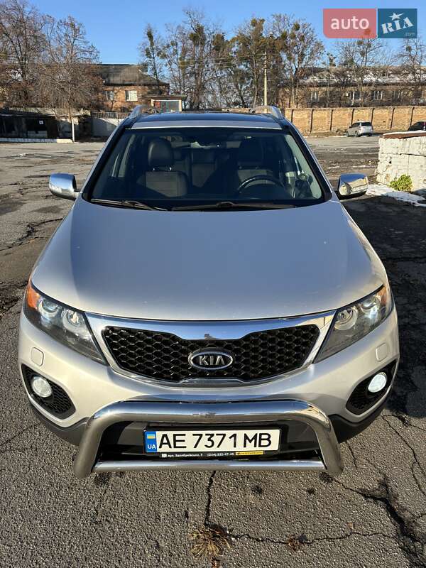 Внедорожник / Кроссовер Kia Sorento 2012 в Новомосковске