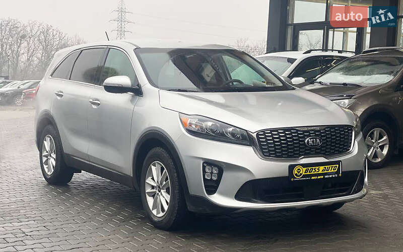 Позашляховик / Кросовер Kia Sorento 2019 в Чернівцях