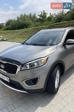 Внедорожник / Кроссовер Kia Sorento 2016 в 
