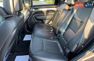 Внедорожник / Кроссовер Kia Sorento 2011 в 