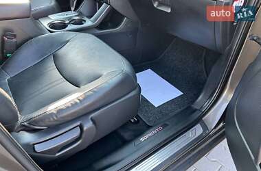 Внедорожник / Кроссовер Kia Sorento 2011 в 
