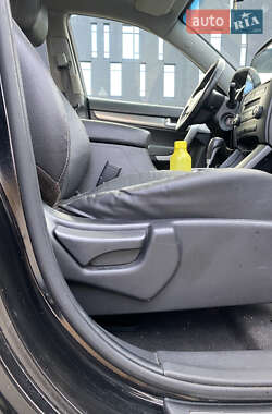 Внедорожник / Кроссовер Kia Sorento 2011 в 