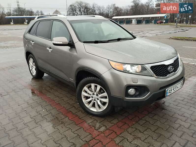 Внедорожник / Кроссовер Kia Sorento 2011 в Хмельнике