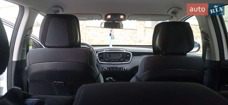 Позашляховик / Кросовер Kia Sorento 2016 в Гусятині