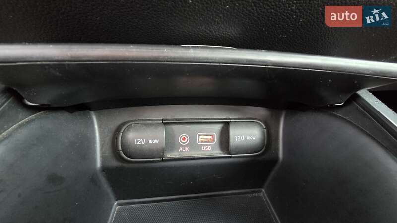 Внедорожник / Кроссовер Kia Sorento 2015 в Самборе