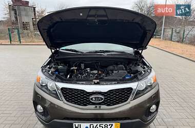 Позашляховик / Кросовер Kia Sorento 2011 в Житомирі