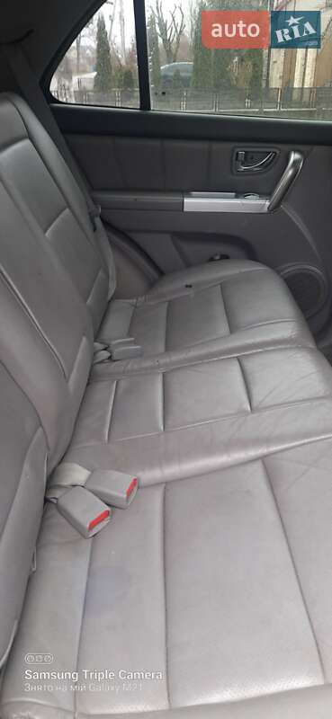 Внедорожник / Кроссовер Kia Sorento 2004 в Буштыне