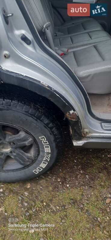 Внедорожник / Кроссовер Kia Sorento 2004 в Буштыне