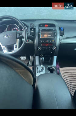 Позашляховик / Кросовер Kia Sorento 2011 в Житомирі