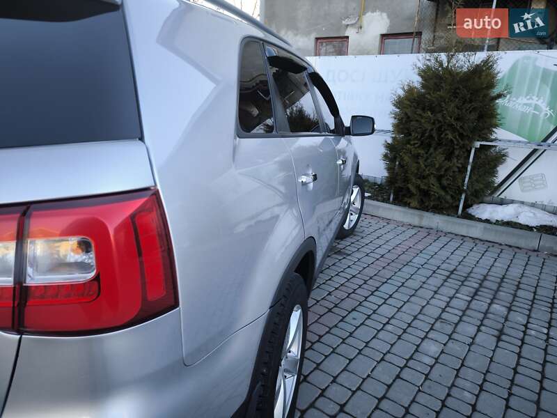Внедорожник / Кроссовер Kia Sorento 2013 в Ивано-Франковске