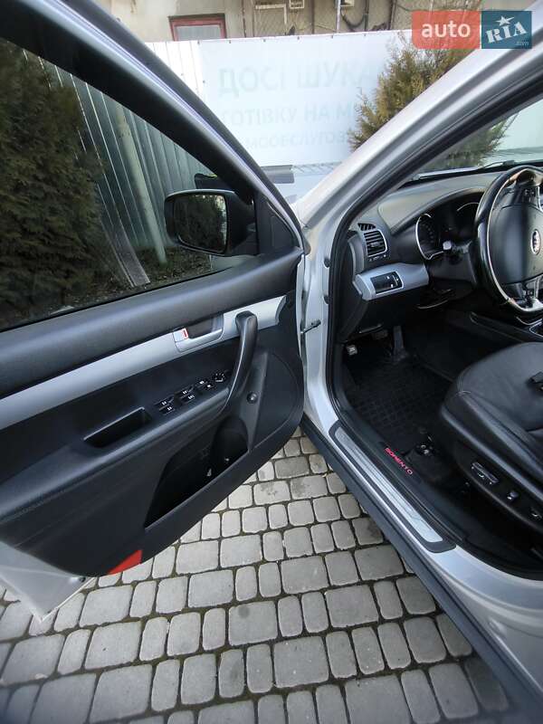 Внедорожник / Кроссовер Kia Sorento 2013 в Ивано-Франковске