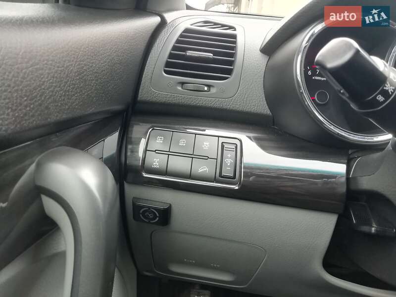 Внедорожник / Кроссовер Kia Sorento 2010 в Львове