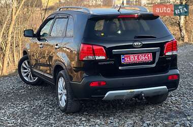 Позашляховик / Кросовер Kia Sorento 2011 в Івано-Франківську