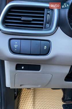 Внедорожник / Кроссовер Kia Sorento 2015 в Луцке