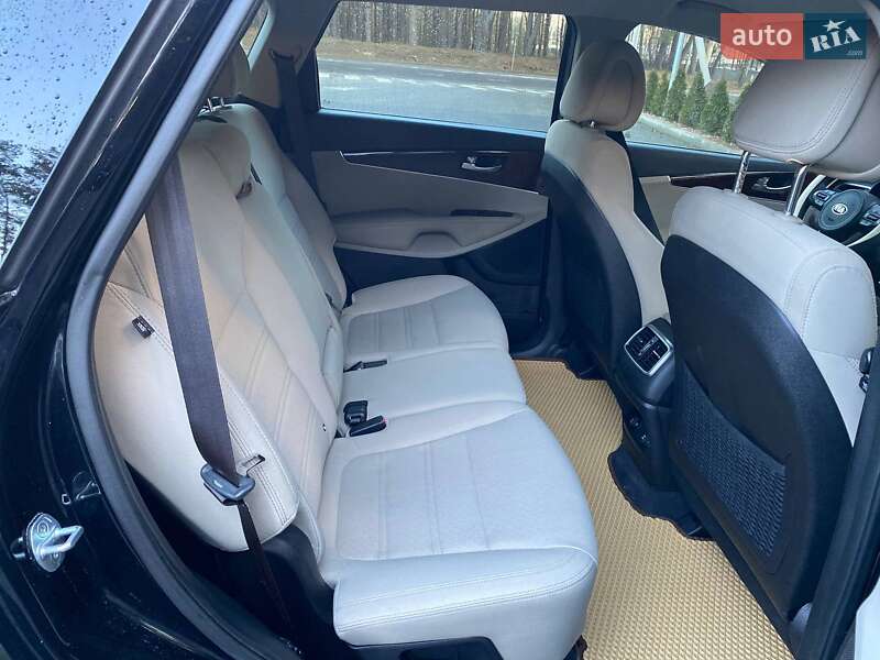 Внедорожник / Кроссовер Kia Sorento 2015 в Луцке