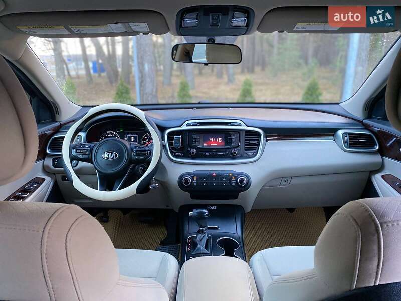 Внедорожник / Кроссовер Kia Sorento 2015 в Луцке