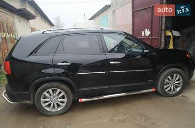 Позашляховик / Кросовер Kia Sorento 2010 в Івано-Франківську