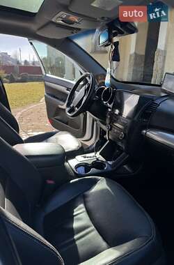 Внедорожник / Кроссовер Kia Sorento 2012 в 