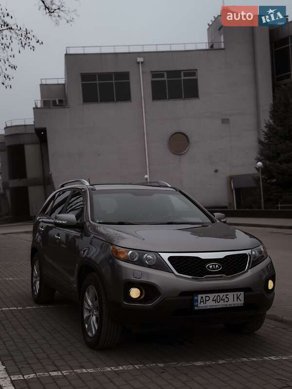 Позашляховик / Кросовер Kia Sorento 2010 в Запоріжжі