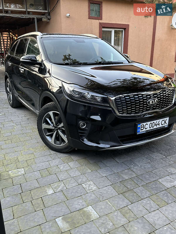 Позашляховик / Кросовер Kia Sorento 2017 в Львові