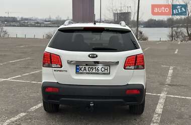 Внедорожник / Кроссовер Kia Sorento 2010 в 