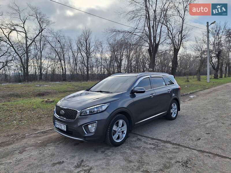 Позашляховик / Кросовер Kia Sorento 2015 в Кривому Розі