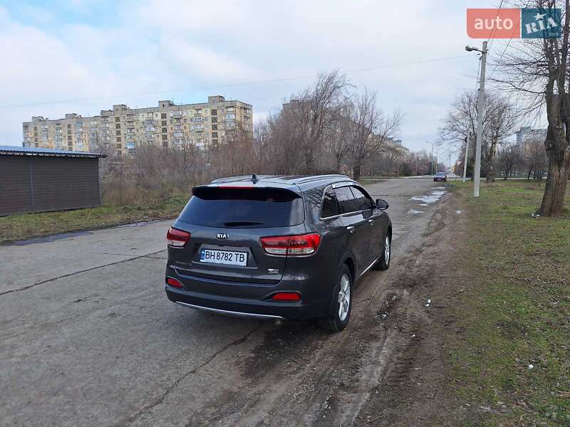 Позашляховик / Кросовер Kia Sorento 2015 в Кривому Розі