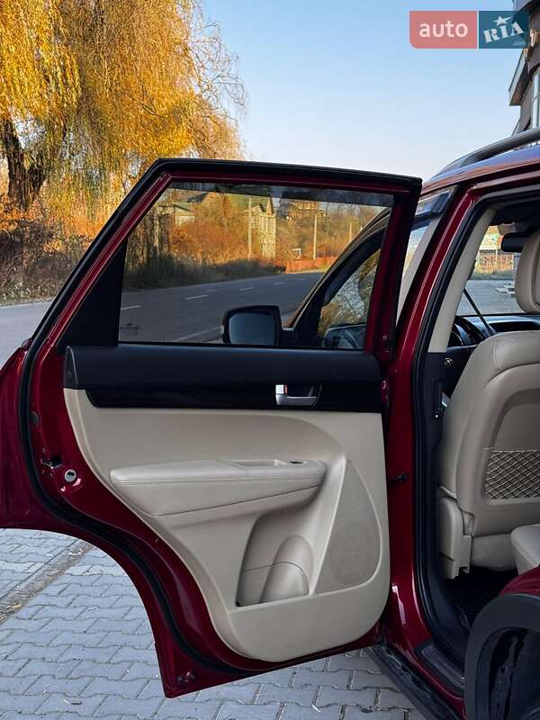 Внедорожник / Кроссовер Kia Sorento 2010 в Грушево