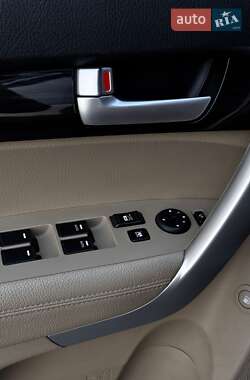 Внедорожник / Кроссовер Kia Sorento 2010 в 