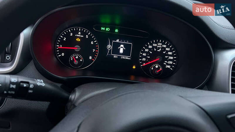 Позашляховик / Кросовер Kia Sorento 2016 в Луцьку