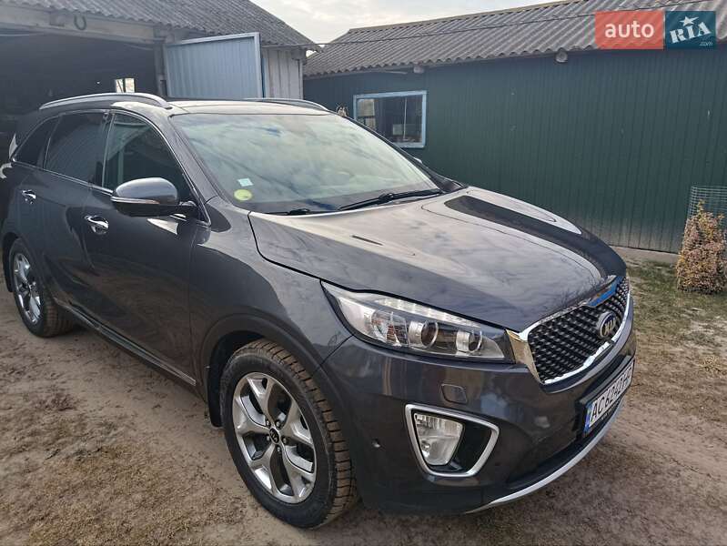 Позашляховик / Кросовер Kia Sorento 2016 в Володимирі