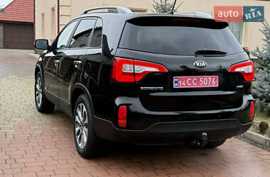 Внедорожник / Кроссовер Kia Sorento 2015 в Стрые