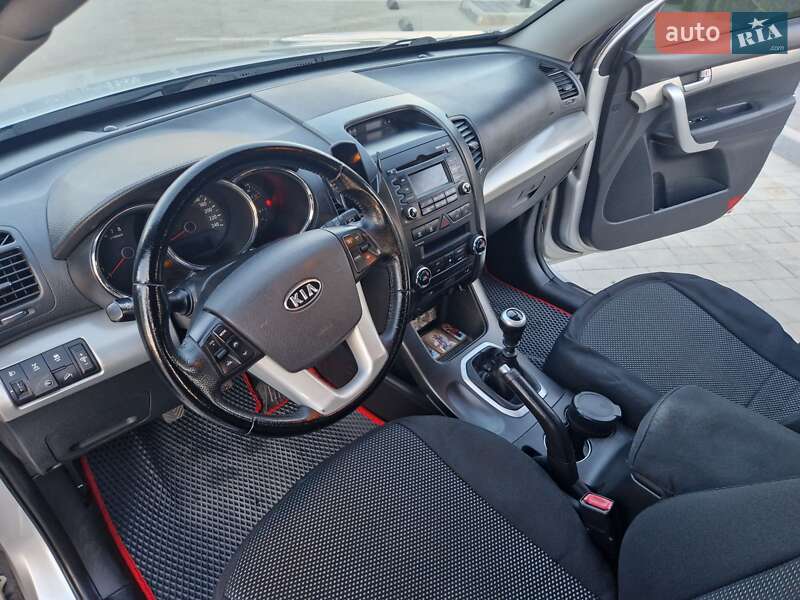 Внедорожник / Кроссовер Kia Sorento 2010 в Каменец-Подольском фото 8 Внедорожник / Кроссовер Kia Sorento 2010 в Каменец-Подольском