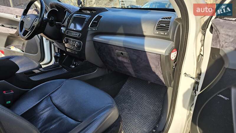 Внедорожник / Кроссовер Kia Sorento 2012 в Днепре