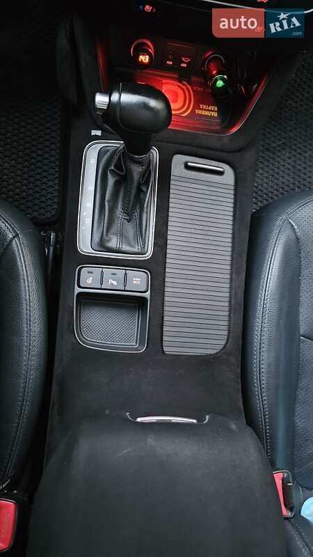 Внедорожник / Кроссовер Kia Sorento 2012 в Днепре
