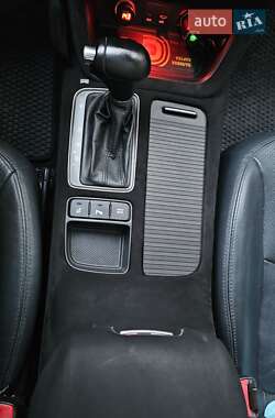 Внедорожник / Кроссовер Kia Sorento 2012 в 