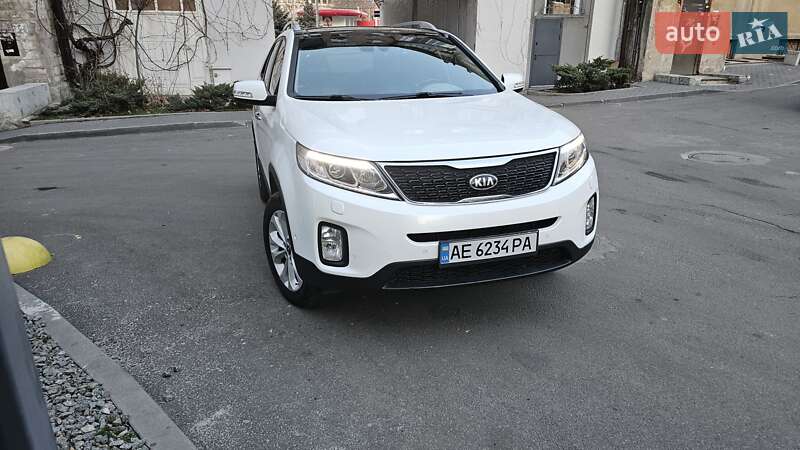 Внедорожник / Кроссовер Kia Sorento 2012 в Днепре