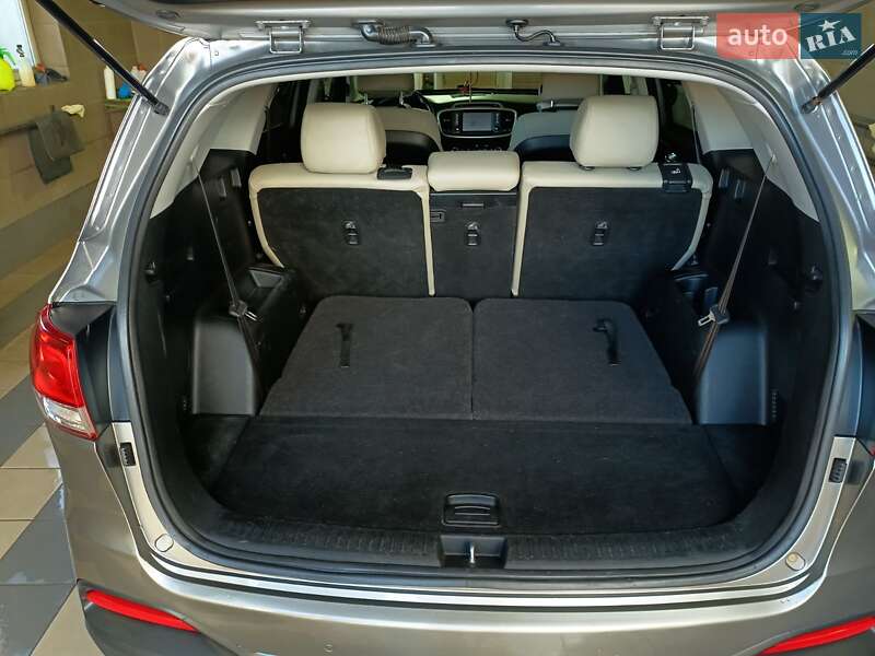 Внедорожник / Кроссовер Kia Sorento 2016 в Черняхове