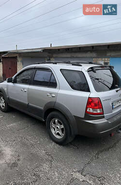 Позашляховик / Кросовер Kia Sorento 2004 в Києві