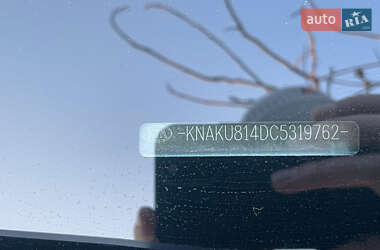 Внедорожник / Кроссовер Kia Sorento 2012 в 