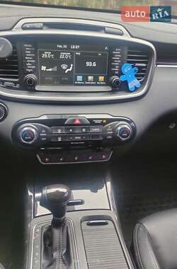 Внедорожник / Кроссовер Kia Sorento 2016 в 