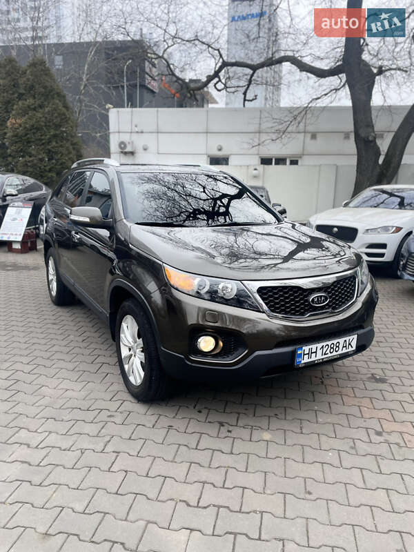 Позашляховик / Кросовер Kia Sorento 2011 в Одесі