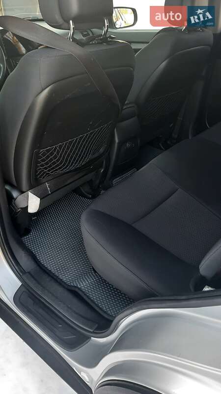 Внедорожник / Кроссовер Kia Sorento 2010 в Харькове